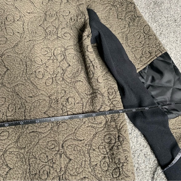 Tonia Debellis green 3d longline jacket - Picture 8 of 10